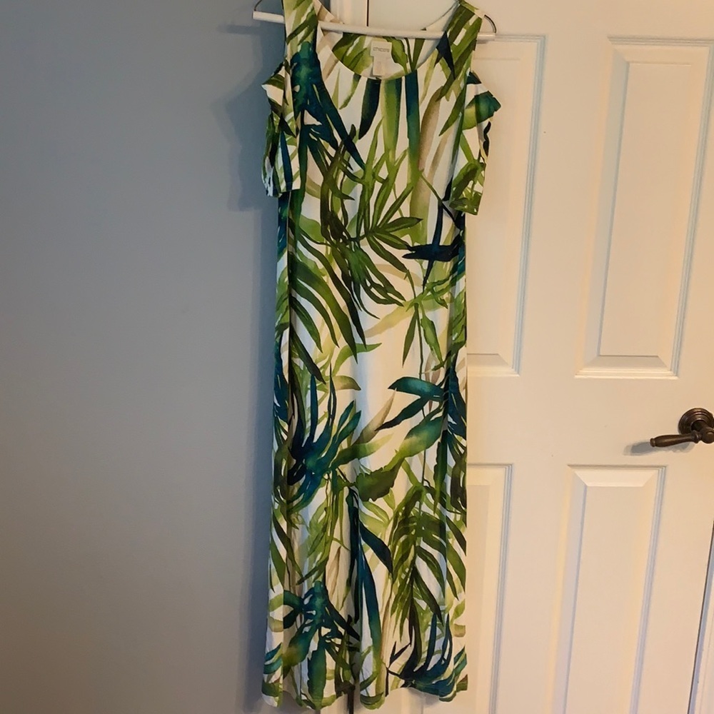 Chico’s Size 0 Leaf Design Cold Shoulder Maxi